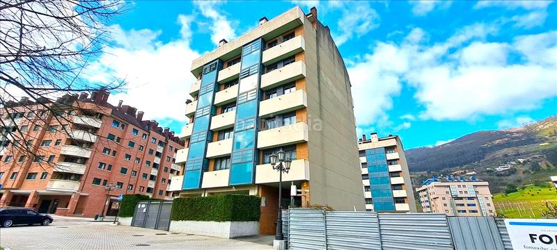 Foto d484b38a-edc5-4d21-8d42-24b0c8da45a8. Posto auto in Ciudad Naranco - Prados de La Fuente Oviedo