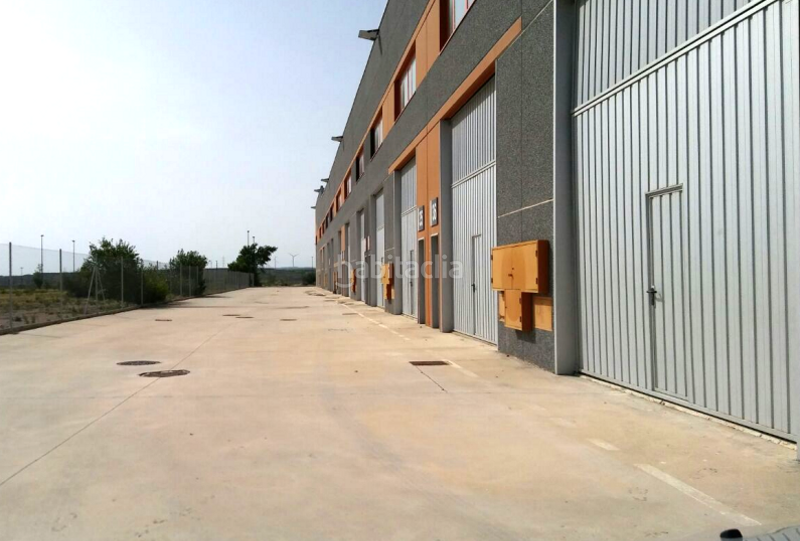 Foto 85946bdf-f380-4f80-9a51-4cbbfb49a04d. Nau industrial a Cartuja Baja Zaragoza