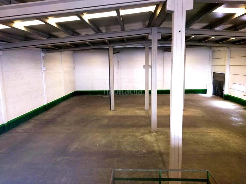 Foto c38c3578-e28a-4b99-b96d-cad63916e64d. Nau industrial a Cartuja Baja Zaragoza