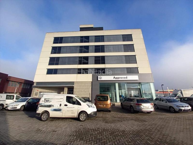Foto dff1a4b5-9f28-4a3d-a93b-204b1de92519. Parking coche en Orcoyen