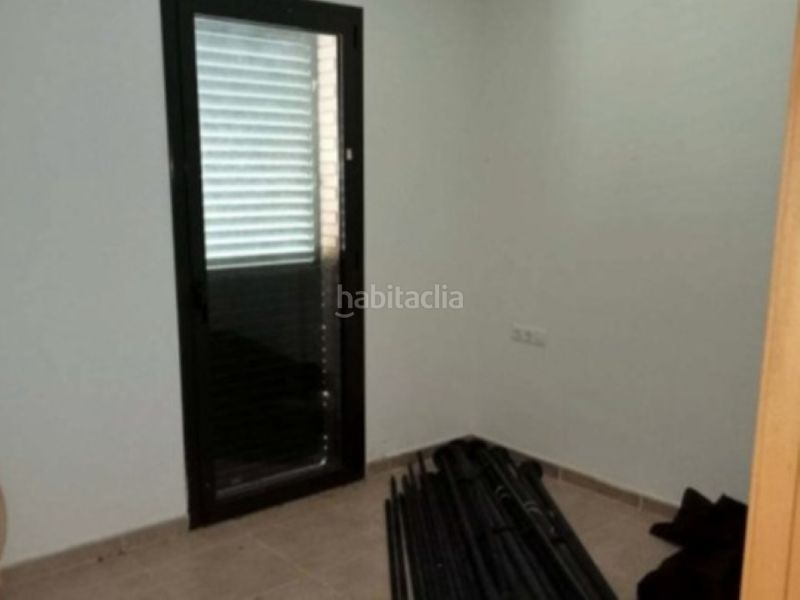 Foto 011ac3d8-b218-47c0-83f9-25bf839274da. Oficina a Bràfim