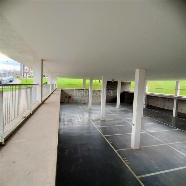 Foto 7134fc0c-3bae-4c3c-afea-0e5e97c601fd. Parking coche en Erandio