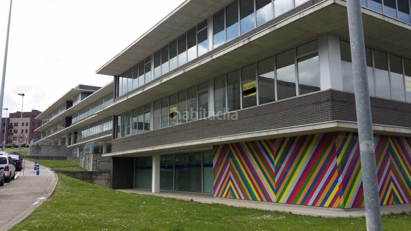 Foto ae2c27c3-f5f6-43b3-a62c-f77bebc0dc5a. Aparcament cotxe a Erandio