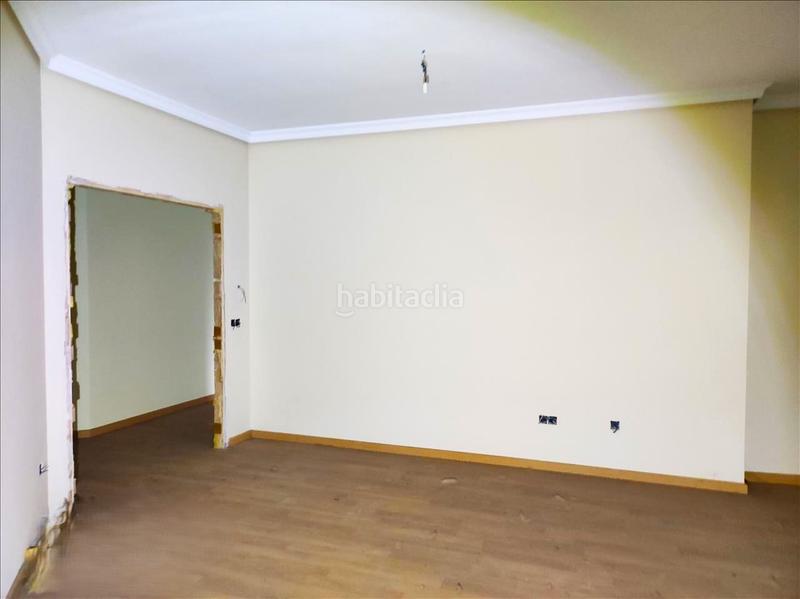 Foto 5c769e65-5da4-4b1a-add0-8acf8593c85c. Etagenwohnung mit heizung in Cuatro Vientos Ponferrada