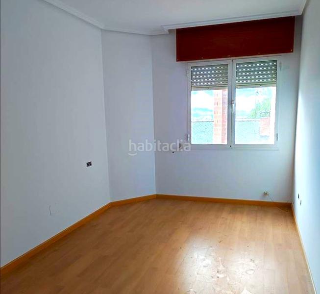 Foto 5d22779d-08dc-4a7e-8cfb-f4bfe32d6b8e. Etagenwohnung mit heizung in Cuatro Vientos Ponferrada