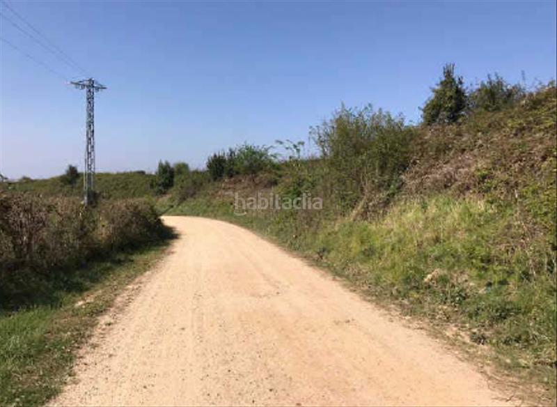 Foto 12586758-d7b6-4d7e-8cf9-b0fa85e976f8. Wohngrundstück in Bernueces Gijón