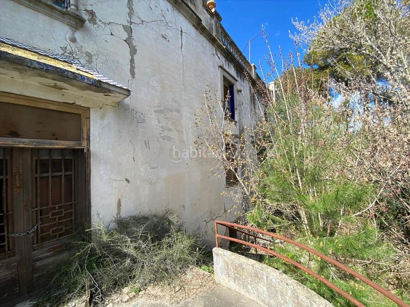 Foto 5a657c83-d04d-4309-a796-bd39c46d6a6b. Edificio in El Pilar Ontinyent