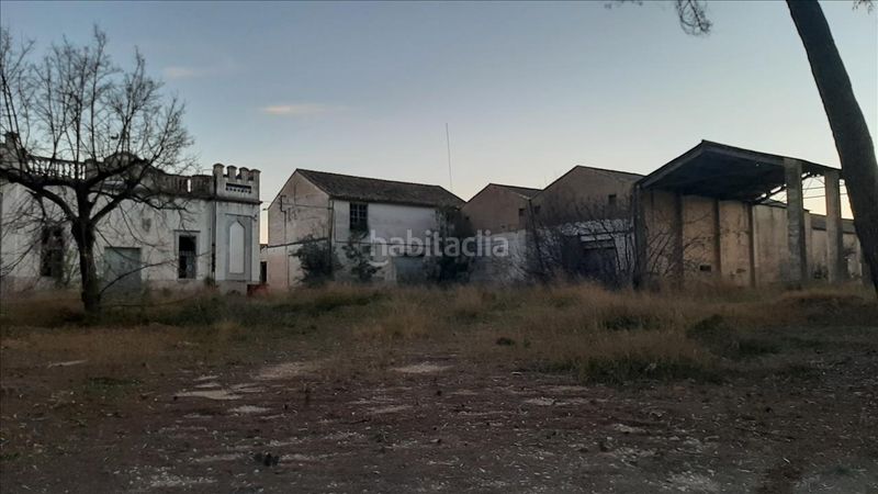 Foto 5e433d61-79ac-4f48-bd20-380c43537521. Edificio in El Pilar Ontinyent