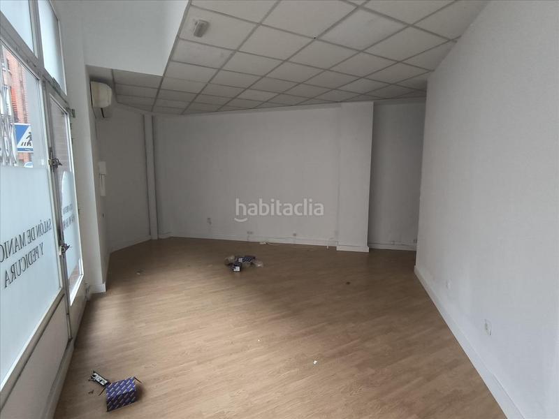 Foto 2ba8f2db-fc1f-46f4-bf46-4159c9590e74. Business premise in Villalba Estación Collado Villalba