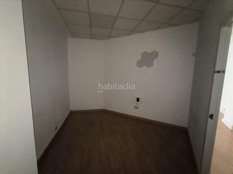 Foto b0a5f980-4b78-4c7b-9ff5-81fc55c4910b. Business premise in Villalba Estación Collado Villalba