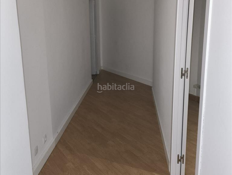 Foto 00537e9d-00df-4306-87db-b0be6eab3d9d. Geschäftsraum in Villalba Estación Collado Villalba