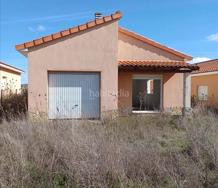 Foto ceb85ded-df4f-407f-a372-84d00896ef8e. Casa a Valle de las Navas