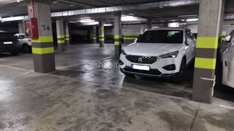 Foto e18e2015-477d-48c7-9c4c-9bac02dcd1bd. Aparcament cotxe a Urbadiez - Entrepuentes Sevilla