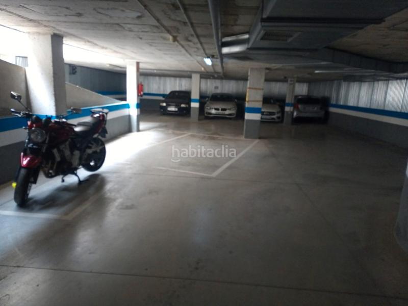 Foto 086ba568-3589-4e80-be73-7ba96732434b. Aparcament cotxe a Barrio del Nervión Sevilla