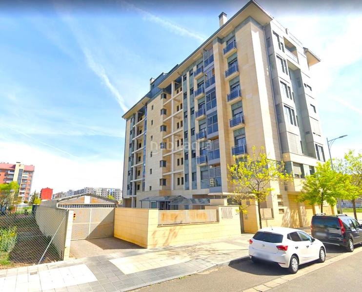 Foto 0a335bed-c353-450f-b42e-3e9c272d386d. Posto auto in La Lastra León