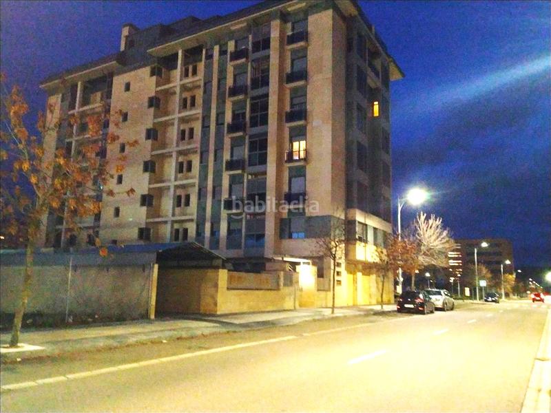 Foto f2264b78-fba2-4a14-9500-5d508e00dbdc. Posto auto in La Lastra León