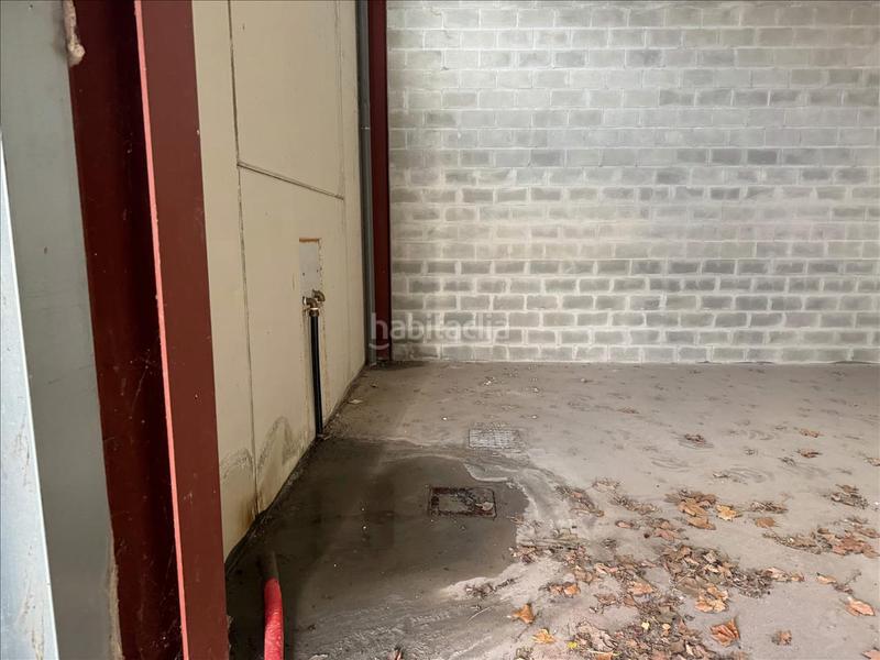 Foto 80915f55-b759-4132-aeb6-d16aa4ebcd92. Fabrikhalle in Hormilla