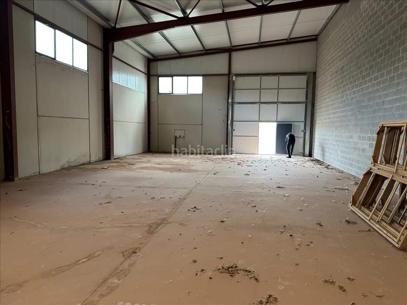 Foto e2f8902a-61e5-4147-afe3-07a852ef66f0. Fabrikhalle in Hormilla