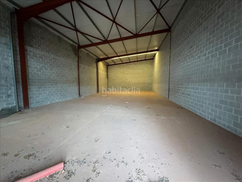 Foto 57b9e2a0-c51a-486a-b59a-1b97a94288d2. Fabrikhalle in Hormilla