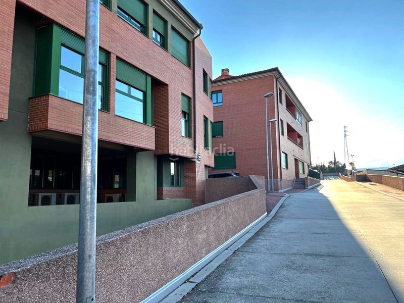 Foto f414c437-7805-46e8-83f8-bb9b41a84261. Aparcament cotxe a Lastrilla (La)