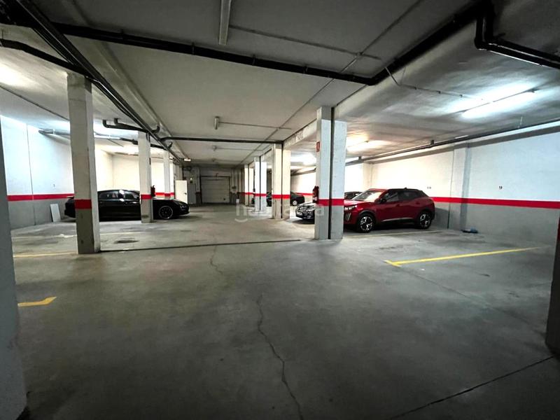 Foto 3a84b717-3796-4ef4-98a3-5211a691e2fb. Parking coche en Lastrilla (La)