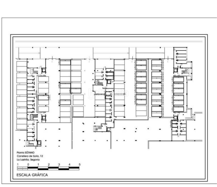Foto bcb3d606-0c03-4ba0-bff1-462ee4ba1dec. Parking coche en Lastrilla (La)