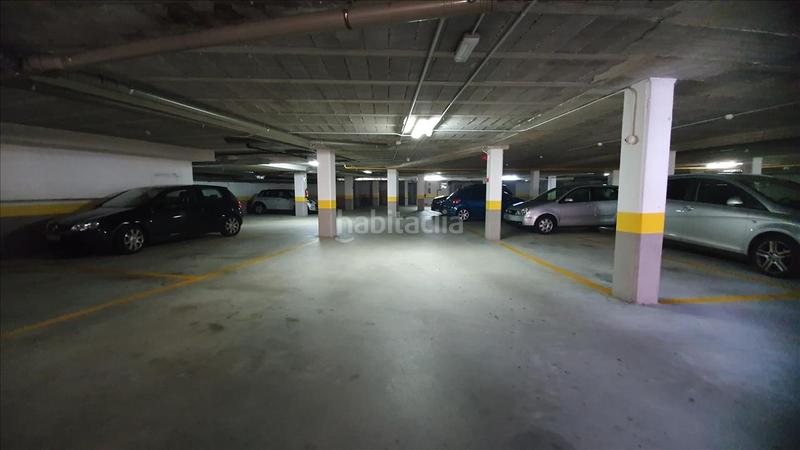 Foto c3902091-a7eb-4f18-a44e-804bb6cac1f9. Parking coche en Sardoma - Castrelos Vigo