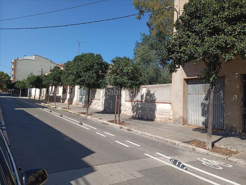 Foto 020711fa-b270-463f-b448-f8f49fc4a11a. Terreny residencial a Creu de la Mà Figueres
