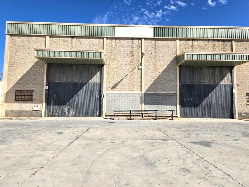 Foto 58012bc1-e9f5-4fa1-9a8b-417a70297fce. Nau industrial a Atarfe