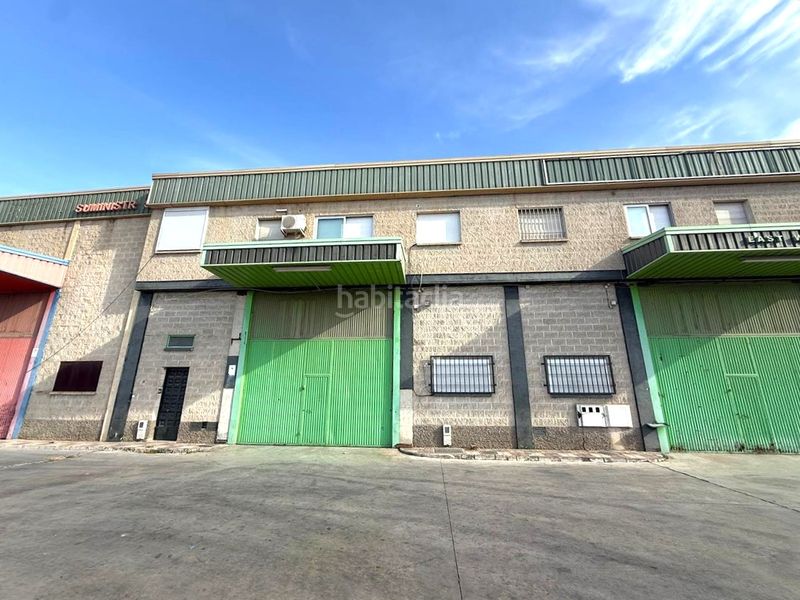 Foto b10499ca-24e0-4216-8b17-7acd984db14a. Nau industrial a Atarfe