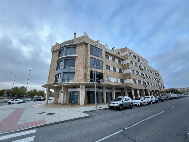 Foto 762e35d9-f209-404d-b0f4-561e70dee015. Parking voiture dans Sur Ávila