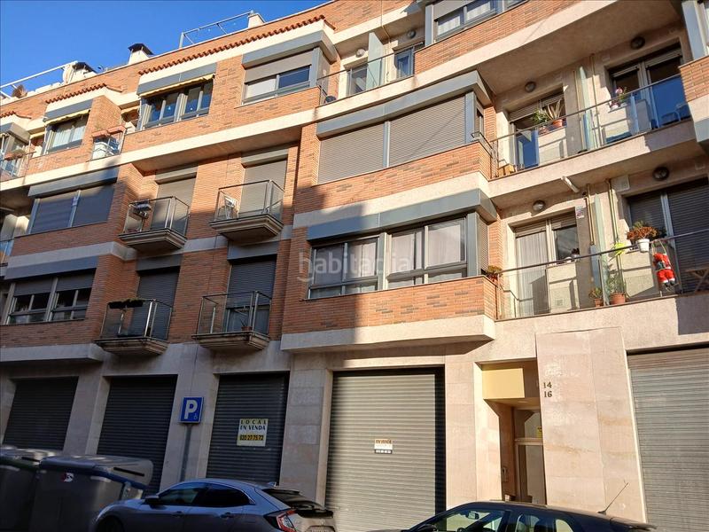 Foto ef0dd4fb-e62f-4c12-a388-f5e4077058f8. Parking voiture dans Carretera de Vic - Remei Manresa