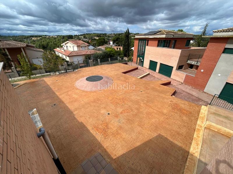 Foto 3cda41d2-9608-4e5b-a87b-25b2e0534230. Casa amb aparcament a Olèrdola