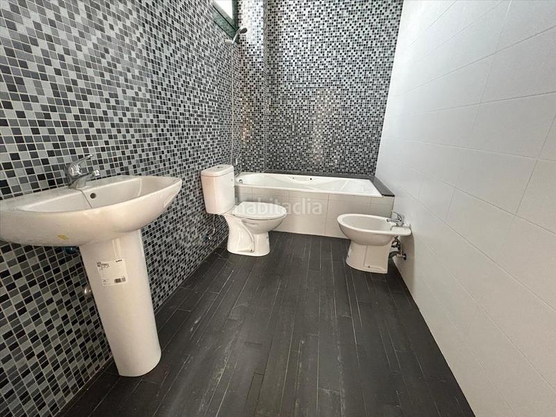 Foto 46542cbc-7e4d-44ff-a9bb-c4aba52e9856. Casa amb aparcament a Olèrdola