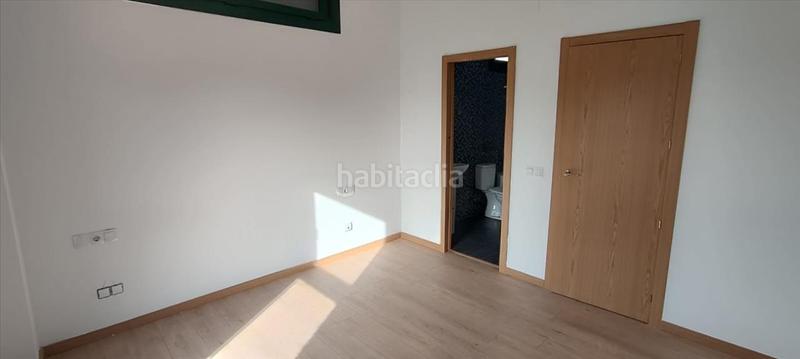 Foto b1228815-6e89-45d0-95a5-815f0c5df9aa. Casa amb aparcament a Olèrdola