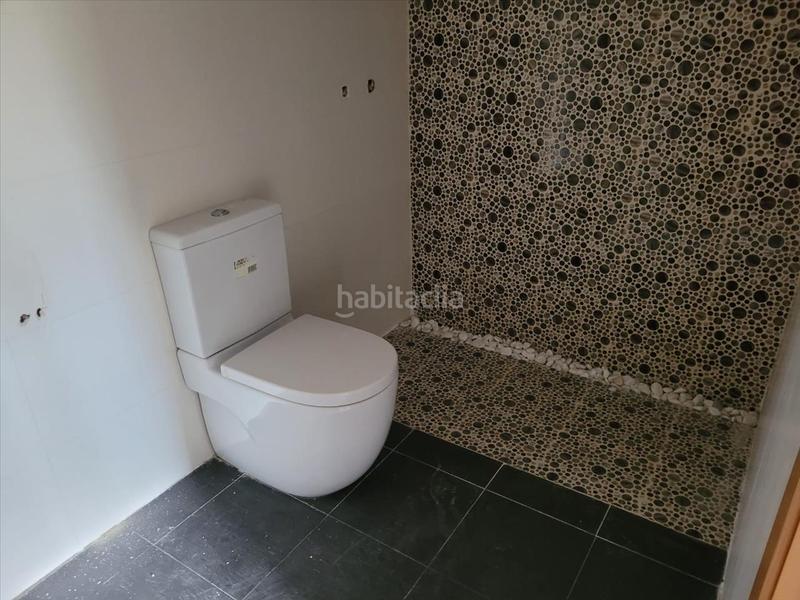 Foto b37e4024-a968-423b-b53b-d576b18f5682. Casa adossada amb aparcament a Lugar Nuevo de Fenollet