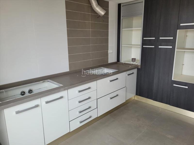 Foto cfdb302d-1b03-4352-bcae-a8ae3a2832a0. Casa adossada amb aparcament a Lugar Nuevo de Fenollet