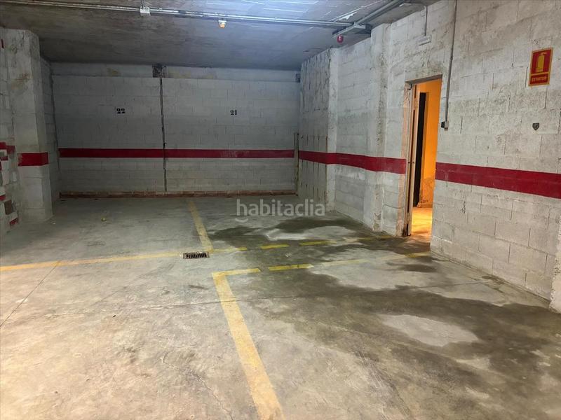 Foto 337f52bf-c033-431a-8a30-8e74e9a618fc. Car parking in Solymar Benalmádena