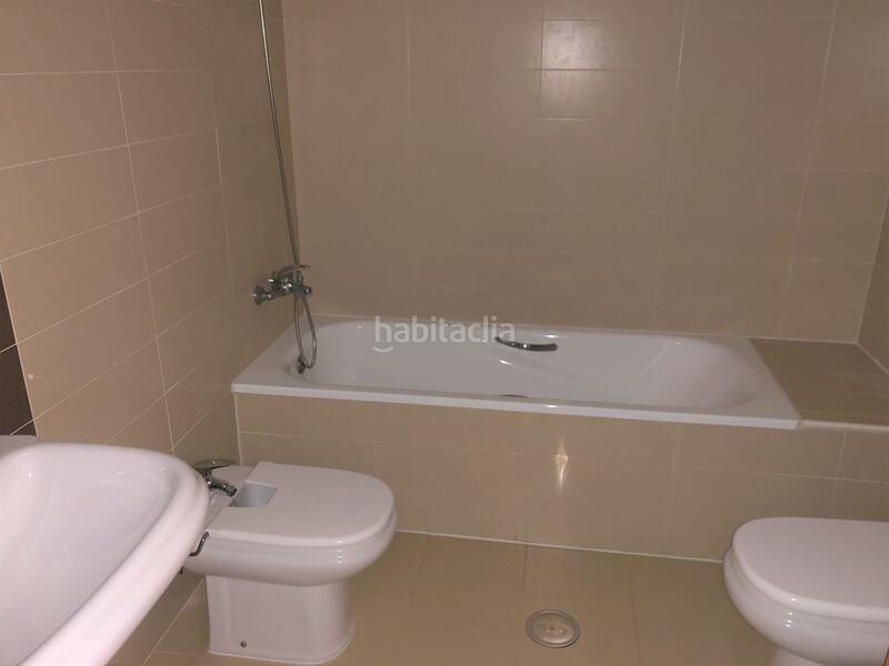 Foto d76762f9-c77f-4d7d-9bdc-9c95792ecf59. Casa amb calefacció piscina a Daimiel