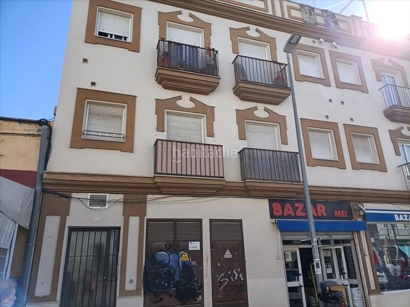 Foto de7bdca1-eb4f-4fec-98fe-f658a5eb91af. Aparcament cotxe a Alcalá del Río