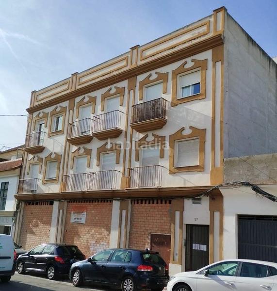 Foto 6bed882a-7af3-459c-947e-637b9f401021. Parking coche en Alcalá del Río