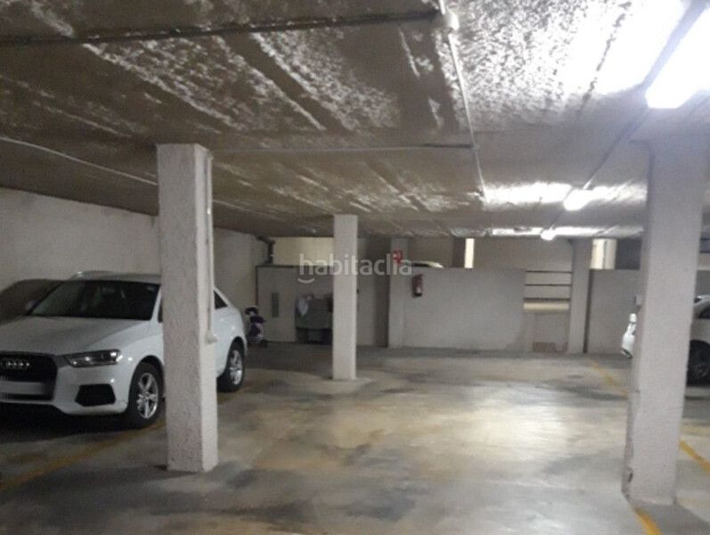Foto abd92a10-6cff-4ec9-a3da-0167e5a94303. Posto auto in Centro Chiva