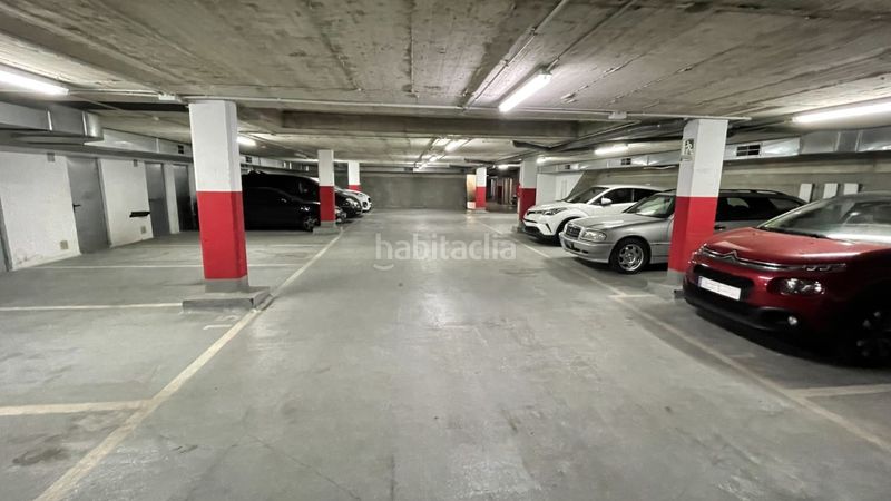 Foto 2777e345-2b4a-4eda-917d-7bdc6f92ce4e. Autoparkplatz in Sant Cosme-La Granja Prat de Llobregat (El)