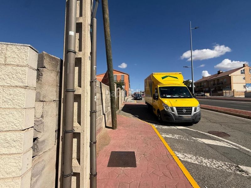 Foto b71030e4-91d9-4752-a5e8-d9d8bc51a1e5. Local comercial a Lastrilla (La)