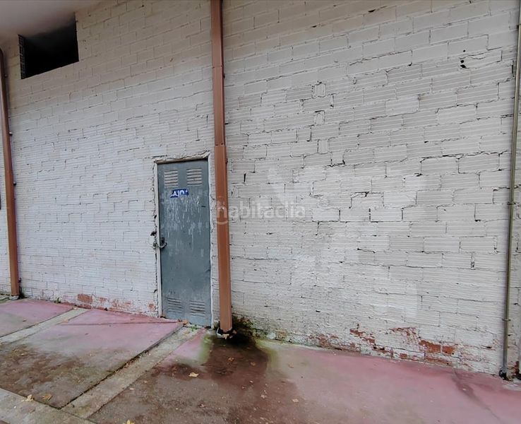 Foto b73eb03c-387a-47a4-8d70-01ca620643a9. Local comercial a Pontecesures