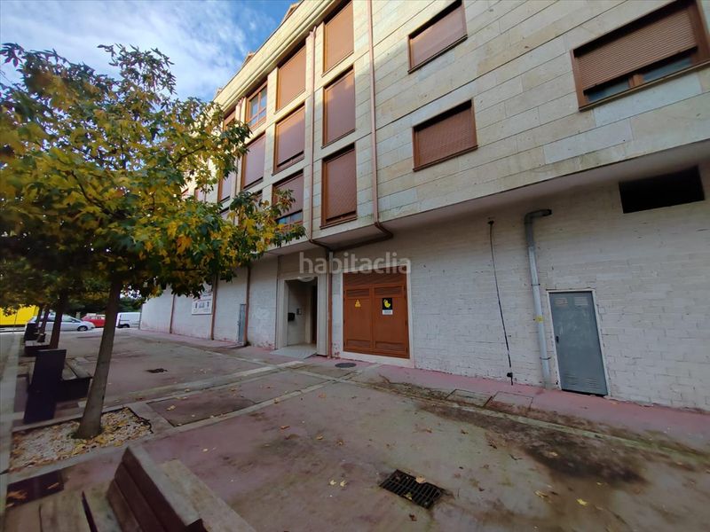 Foto b8139f2e-04ed-4575-b3ad-13876b7d9dce. Local comercial a Pontecesures