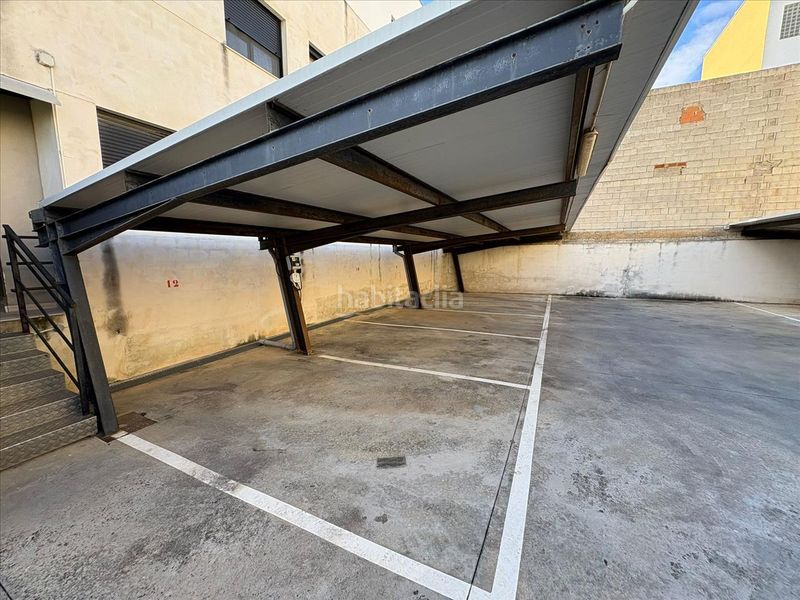 Foto 50681d58-8175-4ca7-9579-b8b798849e3a. Aparcament cotxe a Guardamar