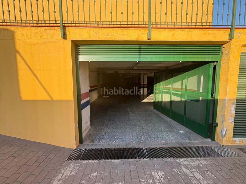 Foto 484a52f2-2a2e-4096-9a54-f74d1f2807a8. Parking coche en El Limonar Vélez - Málaga