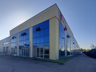 Industrial building  Paisos catalnas
