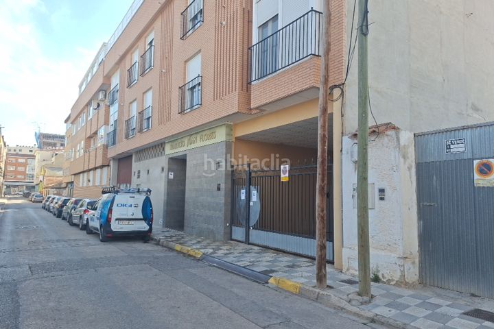 Foto d2b87b5e-b574-44a7-a3e6-786ff4cf2943. Aparcament cotxe a Imaginalia - Llanos del Águila Albacete